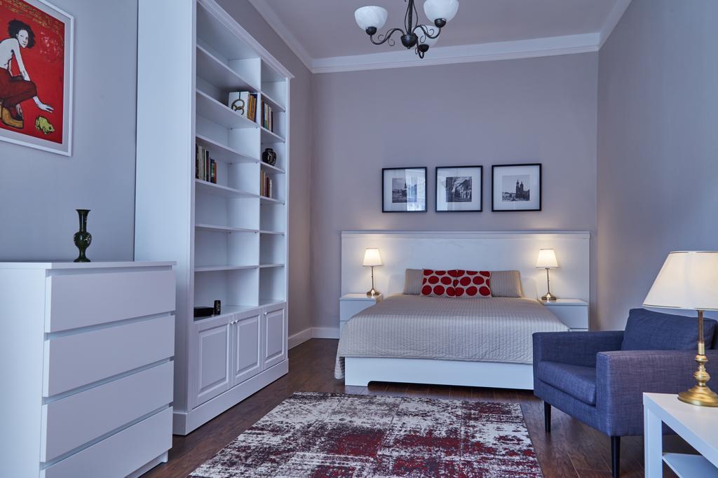 Krakow Old Town 2 Bedroom Royal Apartment Exterior photo